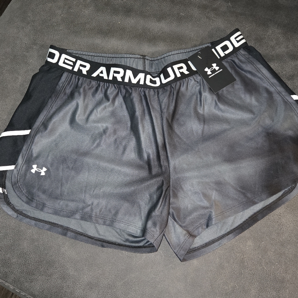 NWT Under Armour Womens Charcoal Athletic Shorts